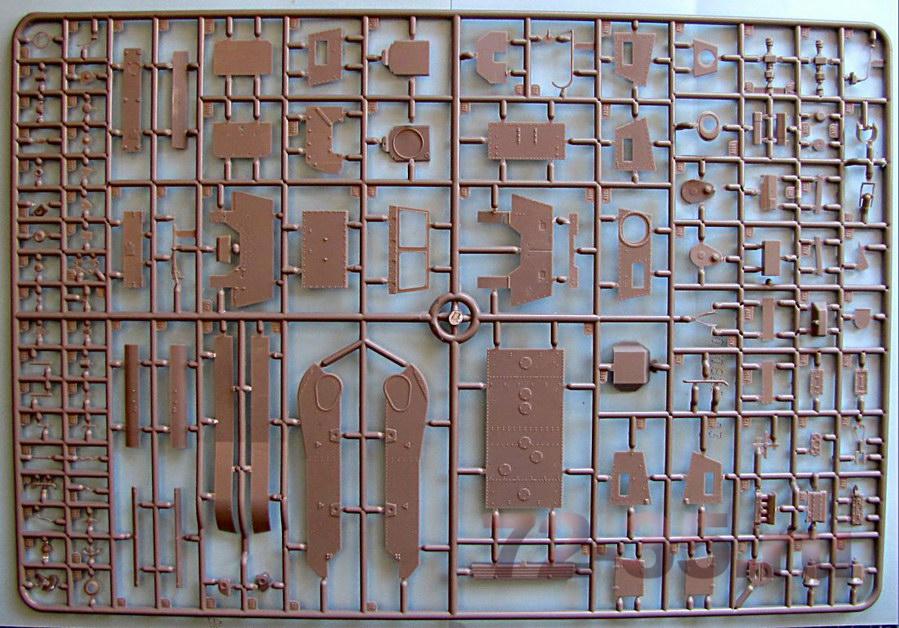 Артиллерийский тягач Т-20 (Комсомолец) с топливной бочкой 32500_mir_10.jpg