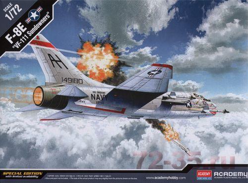 F-8E Крусэйдер VF-111